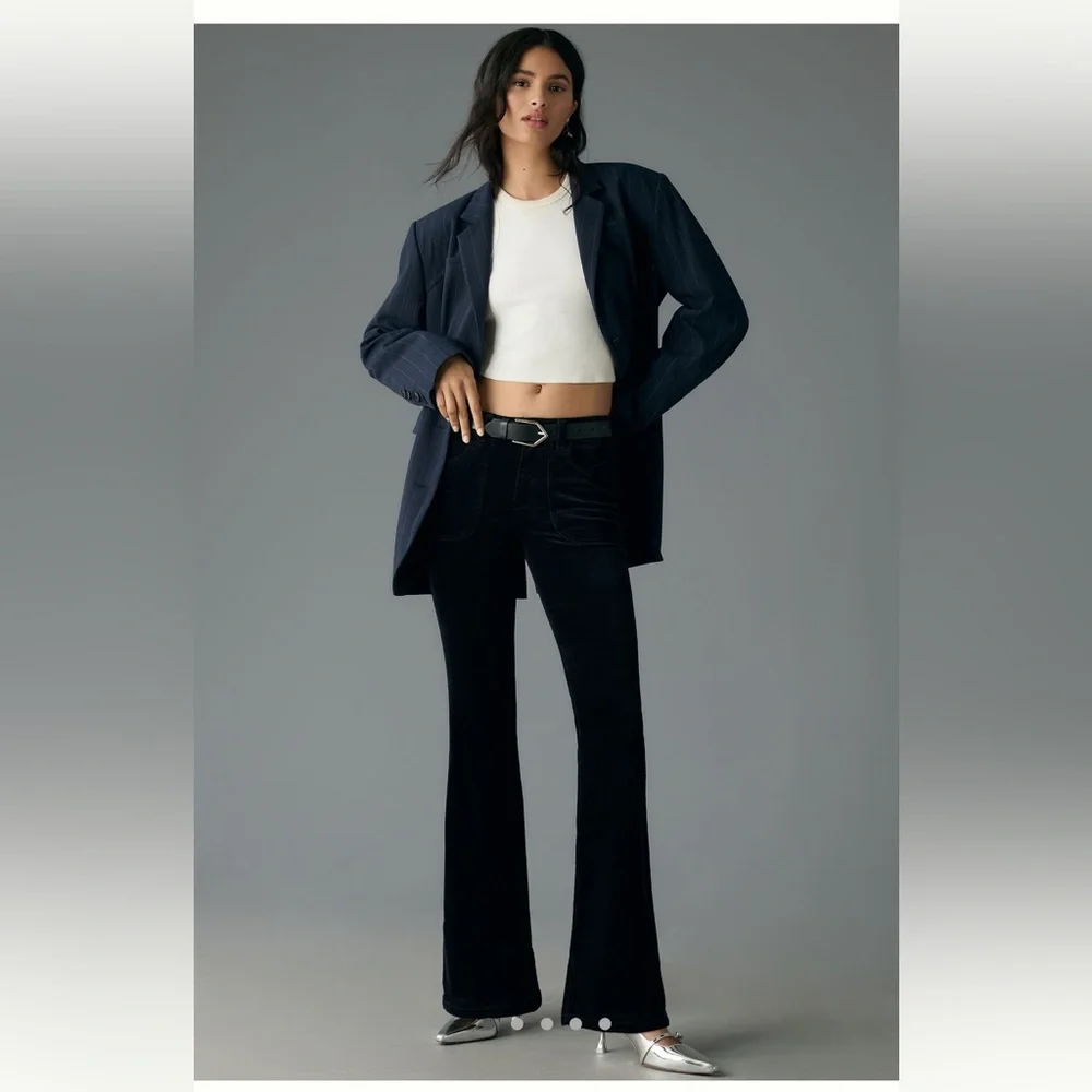 The Icon Low-Rise Corduroy Chop Pocket Flare
Jeans by Pilcro - Picture 2 of 7